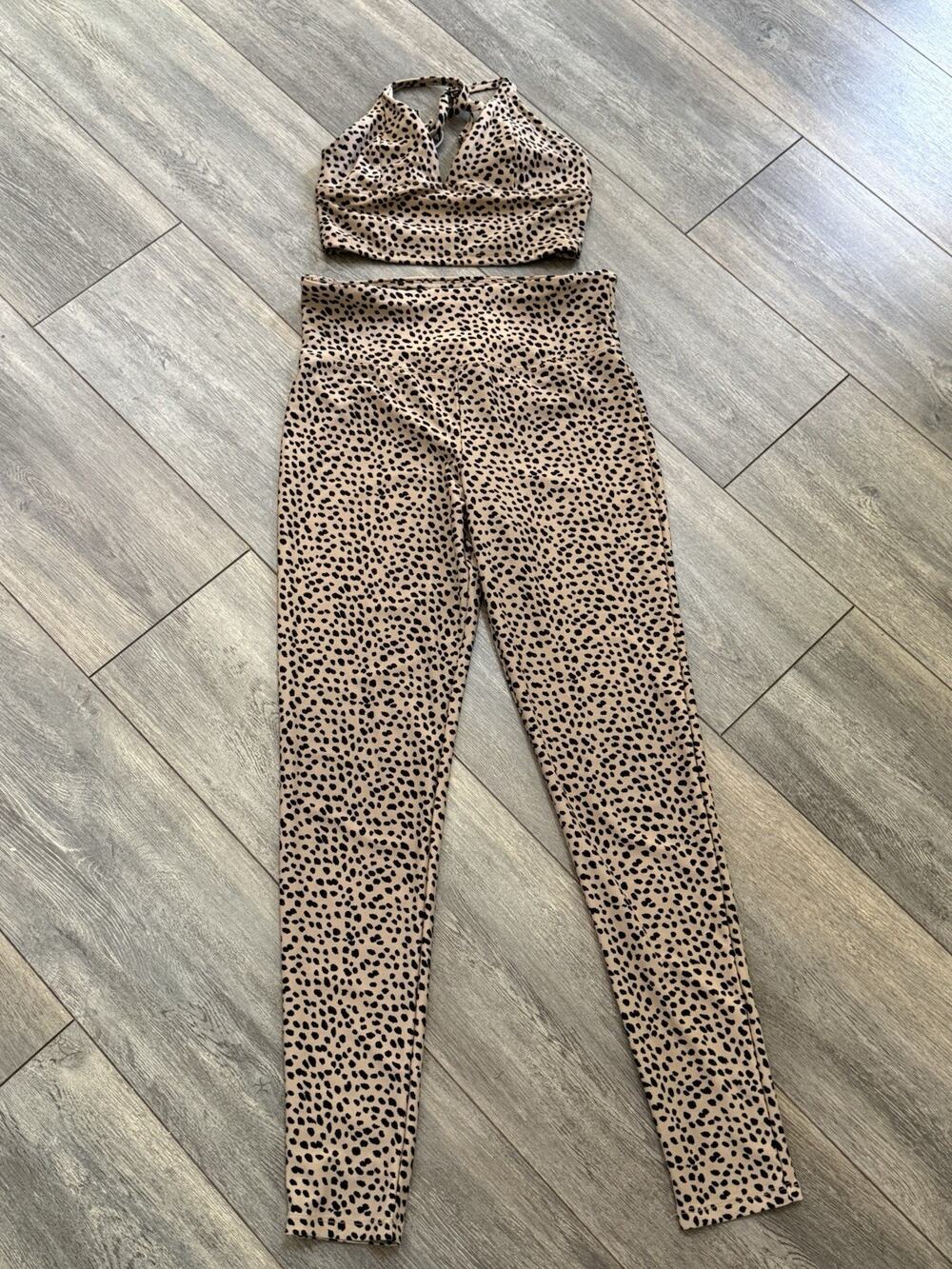 Forever 21 Cheetah Crop Top Leggings Set Tan Black Womens Athleisure Casual - Picture 1 of 11